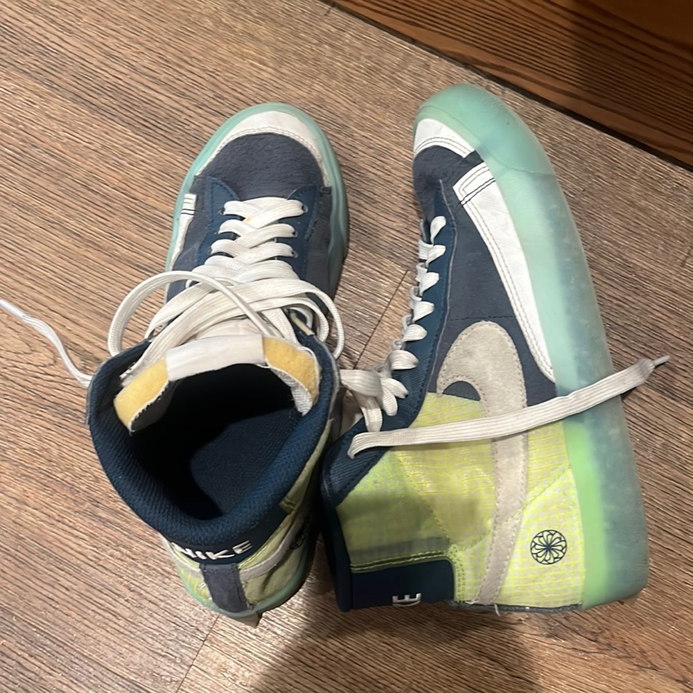 Size 4.5 Nike limited edition blazers